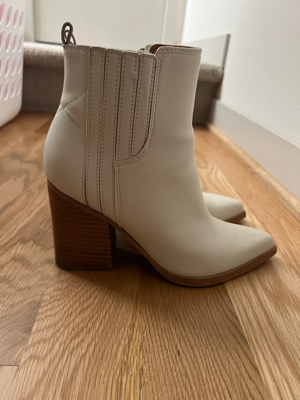Marc Fisher ivory leather boots, size 7